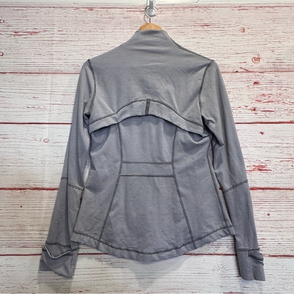 Lululemon Define Jacket in Tonka Stripe Heathered Slate White Sz 8 - Picture 11 of 15